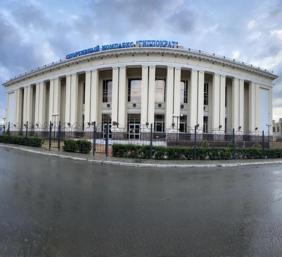 The entrance of Orenburg State Medical University, established in 1944, located in the Ural region of Russia. Known for its experienced faculty and growing Indian student community, the university offers MBBS courses in both English and Russian, recognized by NMC and WHO.
